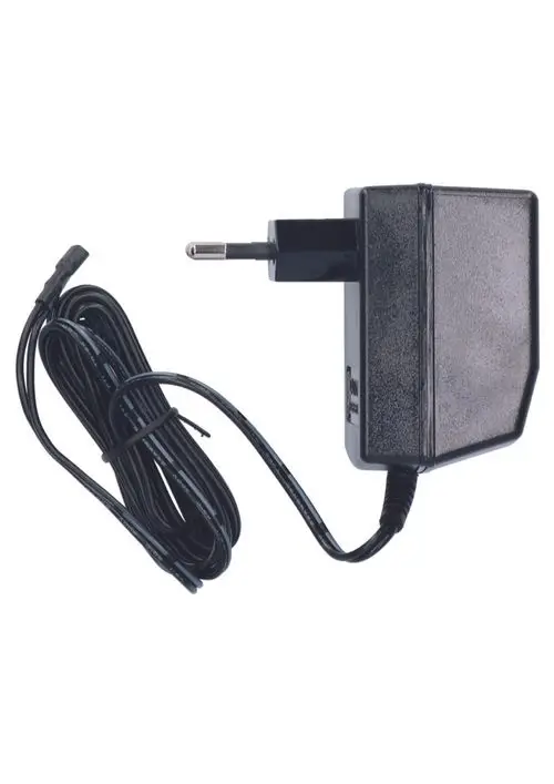 Netzteil von Judo mit einem Stecker für die EU, verbunden mit einem Kabel. Das Gerät dient zur Stromversorgung, keine spezifischen Maße erkennbar.